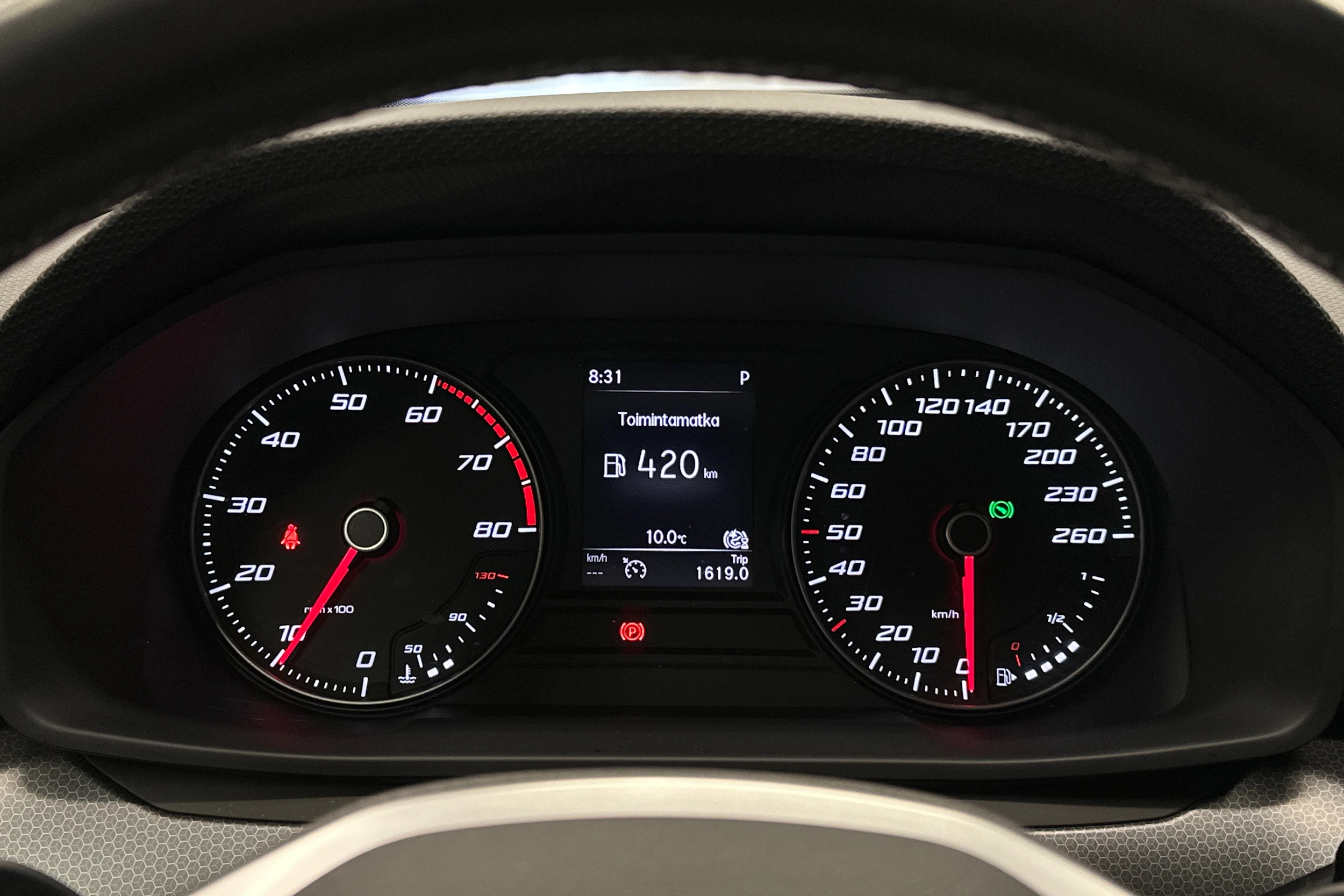 valkoinen SEAT Leon Sportstourer 2024 kuva 21.