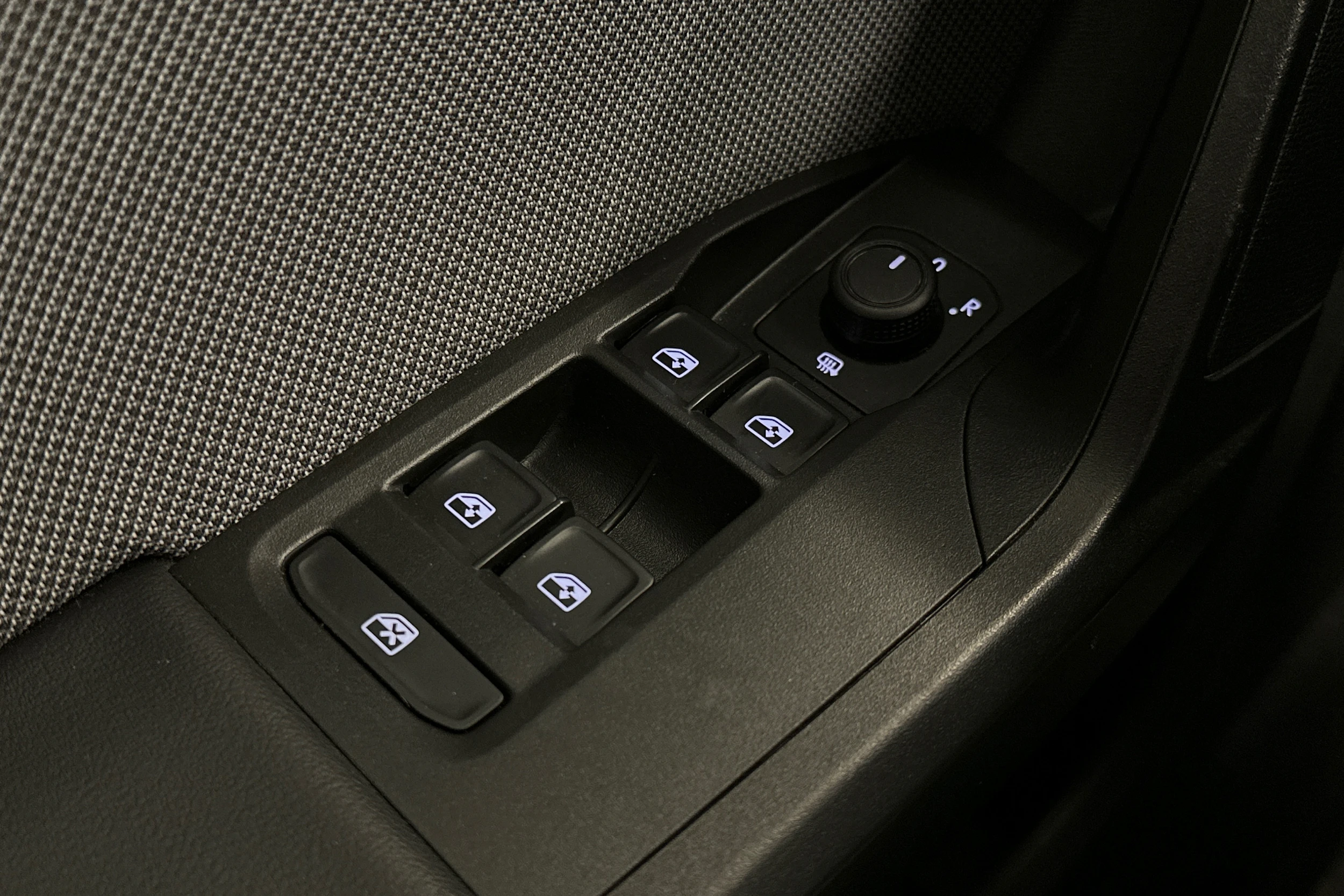 valkoinen SEAT Leon Sportstourer 2024 kuva 31.