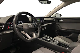 valkoinen SEAT Leon Sportstourer 2024 kuva 8.