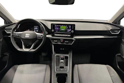 valkoinen SEAT Leon Sportstourer 2024 kuva 9.