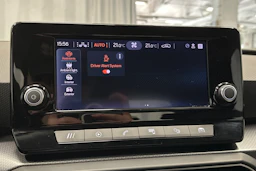 valkoinen SEAT Leon Sportstourer 2024 kuva 24.