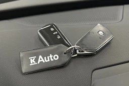 valkoinen SEAT Leon Sportstourer 2024 kuva 27.