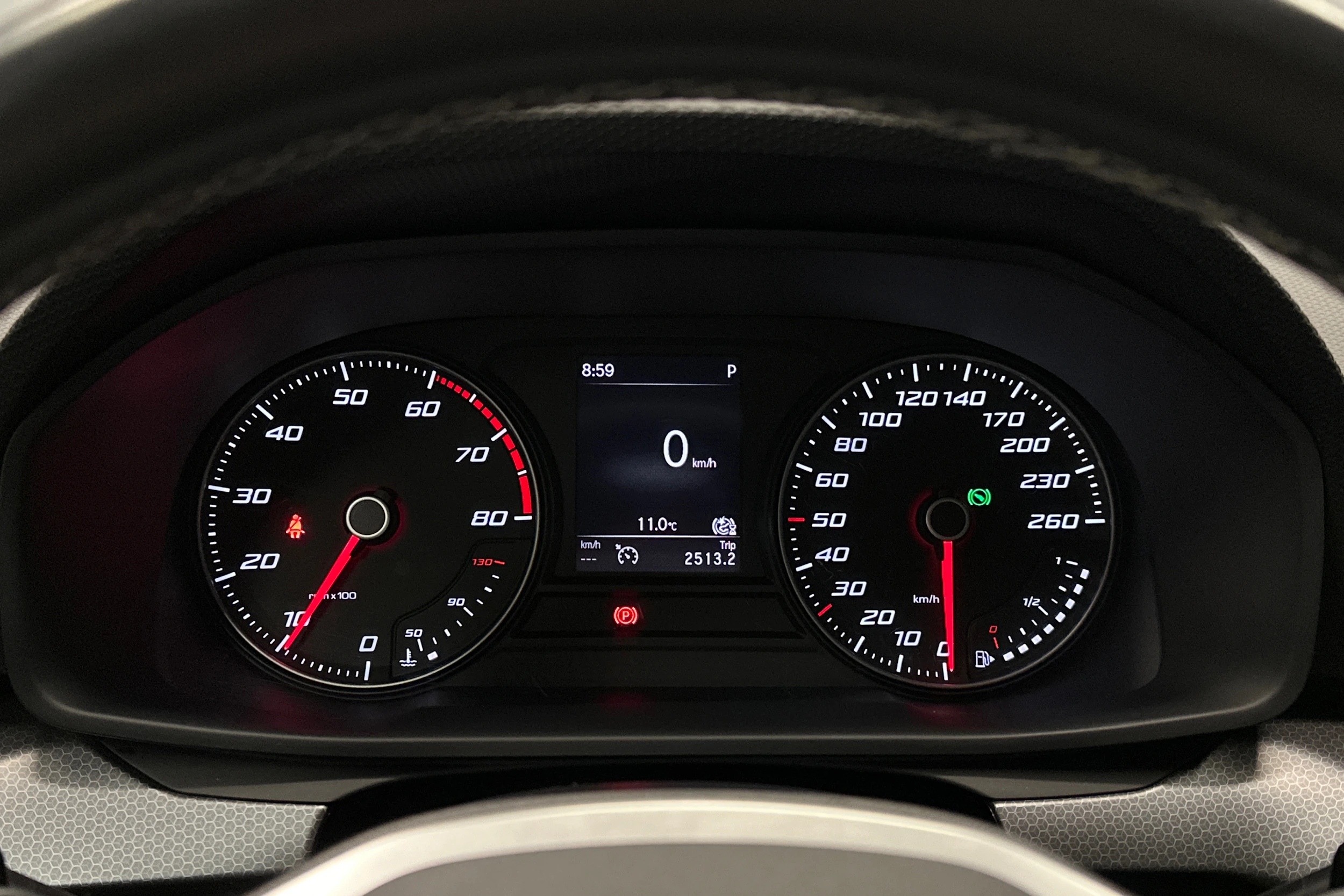 valkoinen SEAT Leon Sportstourer 2024 kuva 21.