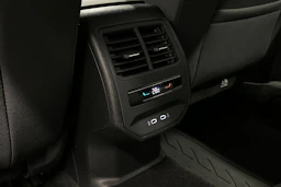 valkoinen SEAT Leon Sportstourer 2024 kuva 29.