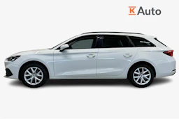 valkoinen SEAT Leon Sportstourer 2024 kuva 7.