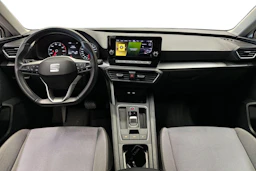 valkoinen SEAT Leon Sportstourer 2024 kuva 9.