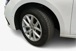 valkoinen SEAT Leon Sportstourer 2024 kuva 12.