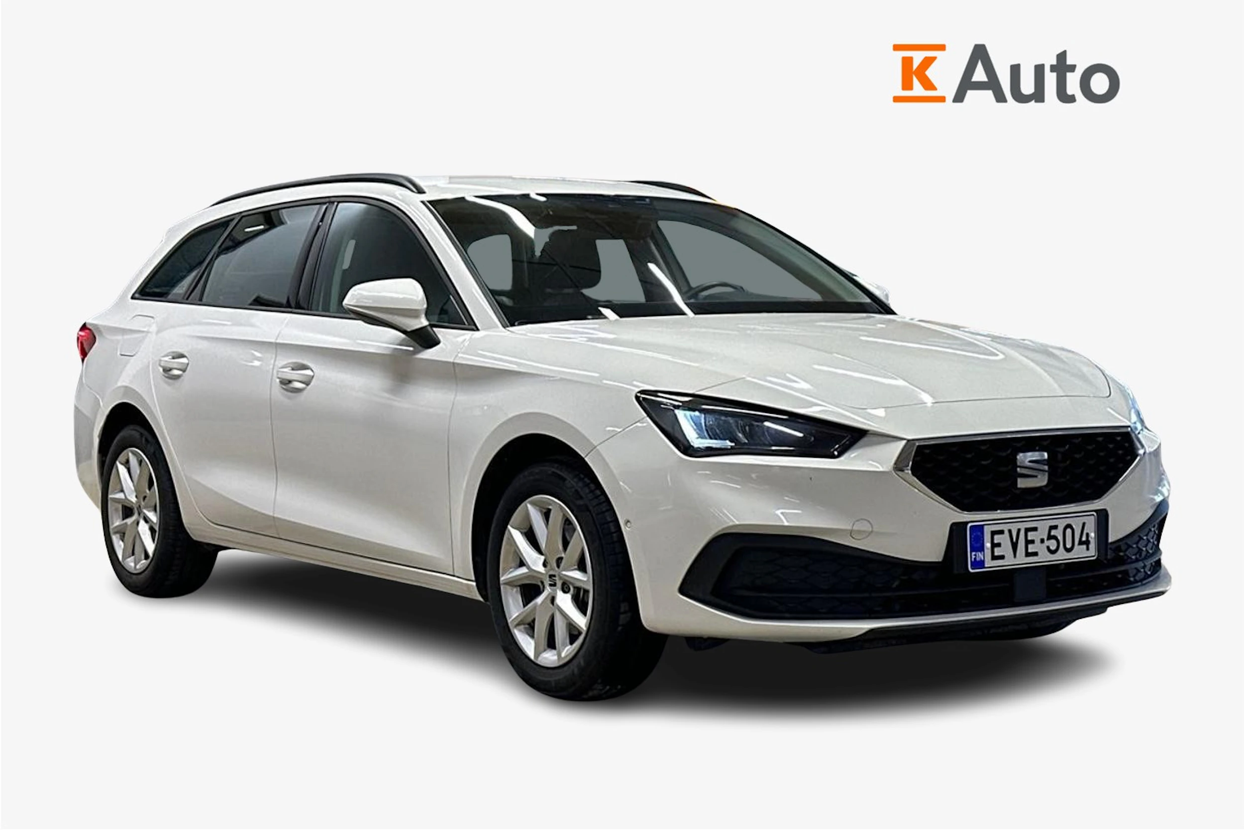 valkoinen SEAT Leon Sportstourer 2024 kuva 1.