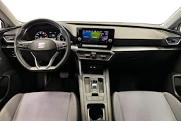valkoinen SEAT Leon Sportstourer 2024 kuva 9.