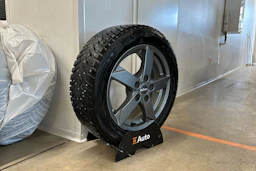 valkoinen SEAT Leon Sportstourer 2024 kuva 13.