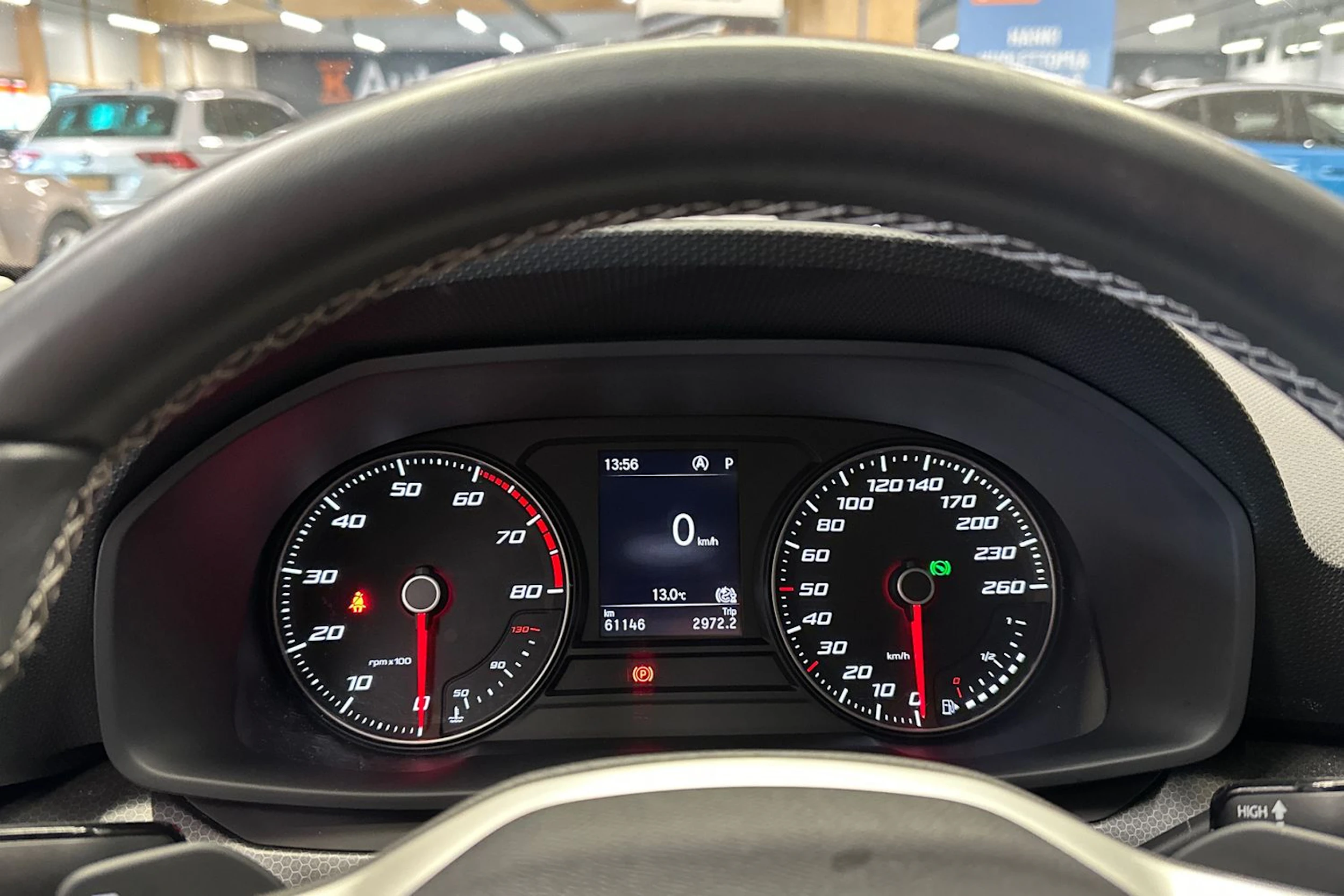 valkoinen SEAT Leon Sportstourer 2024 kuva 20.