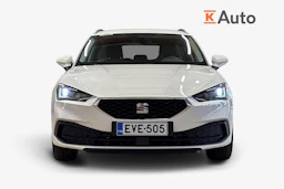 valkoinen SEAT Leon Sportstourer 2024 kuva 4.