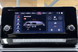 valkoinen SEAT Leon Sportstourer 2024 kuva 17.