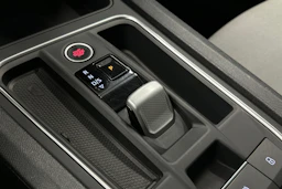 valkoinen SEAT Leon Sportstourer 2024 kuva 25.