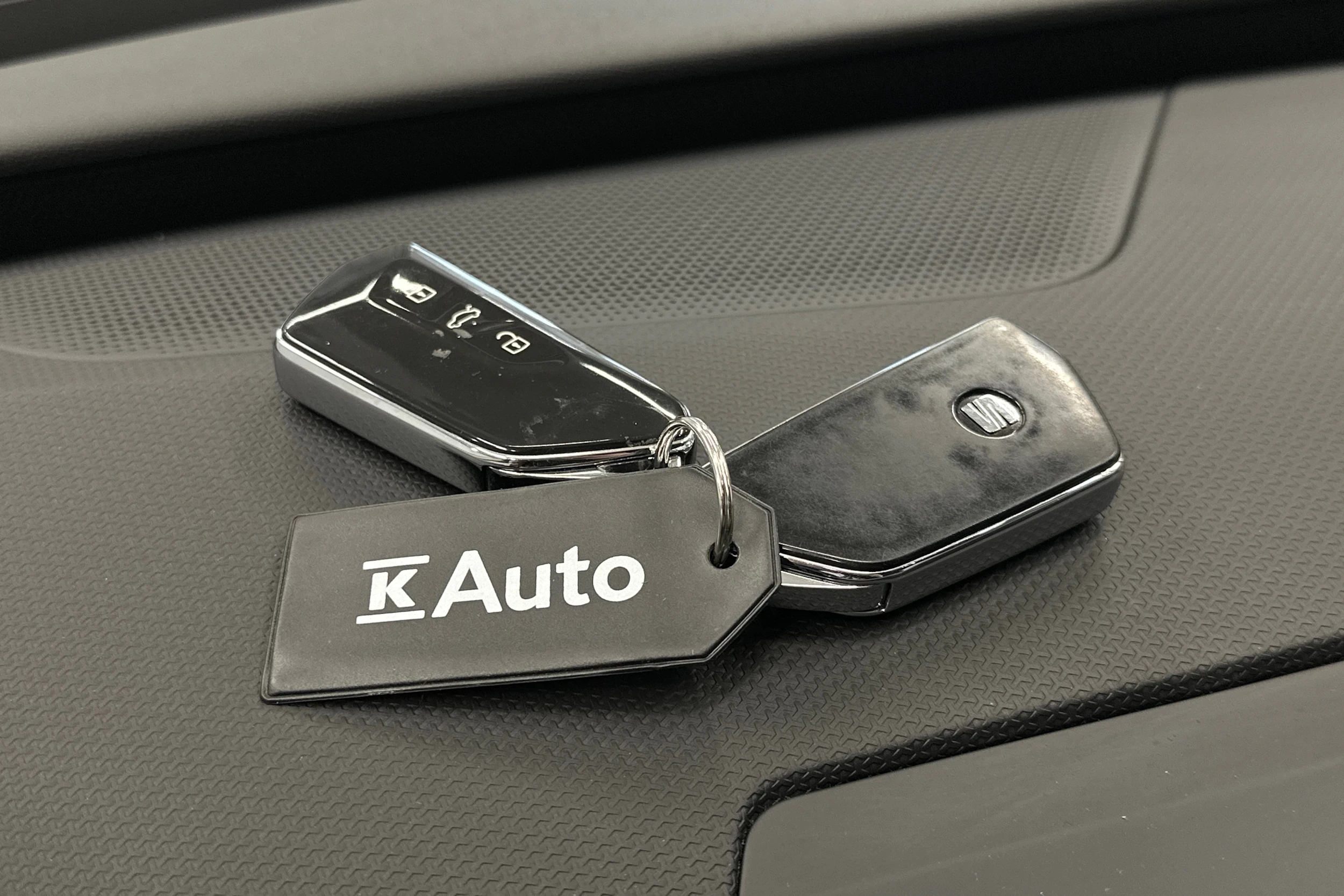 valkoinen SEAT Leon Sportstourer 2024 kuva 26.