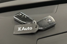 valkoinen SEAT Leon Sportstourer 2024 kuva 26.