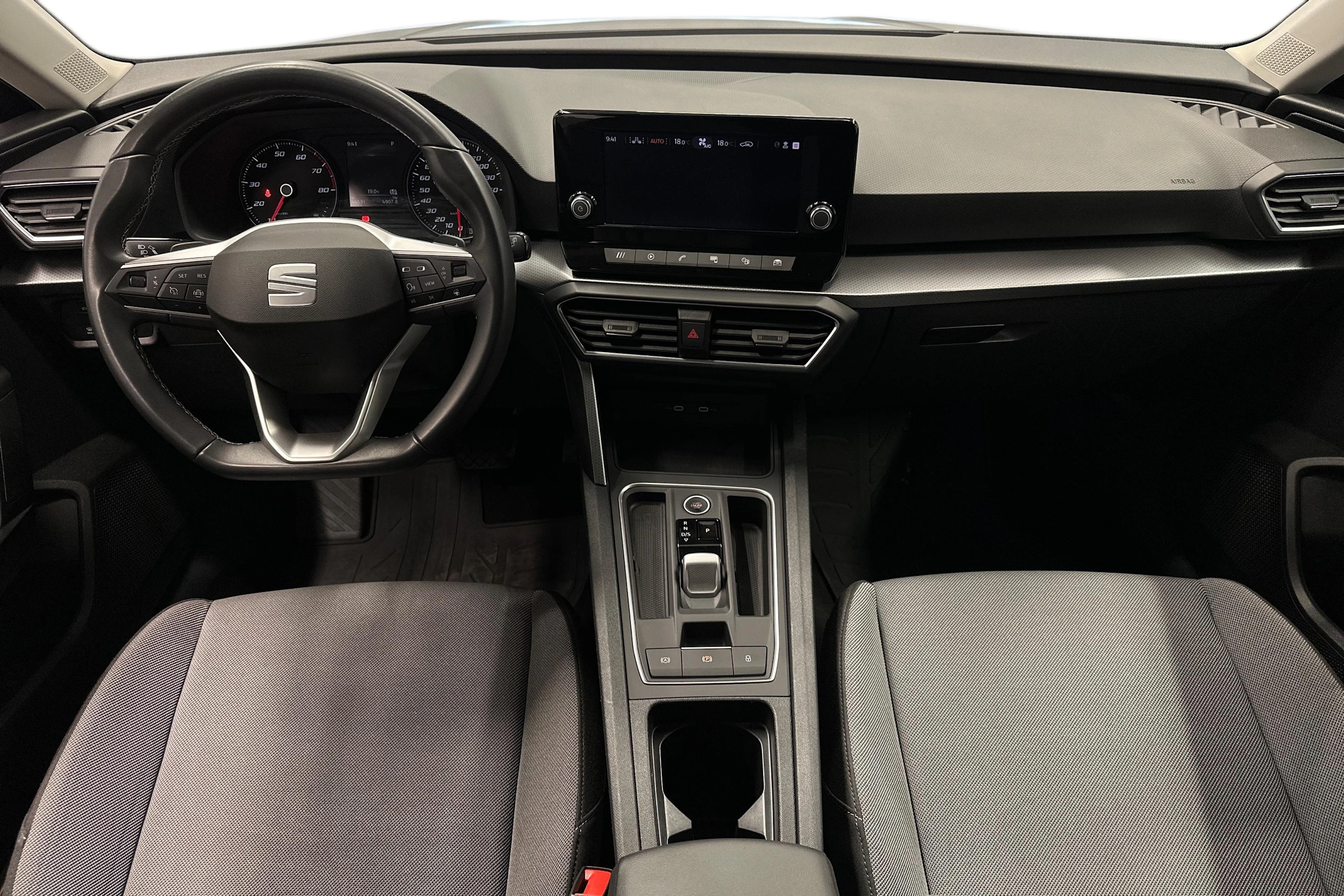 harmaa SEAT Leon Sportstourer 2024 kuva 9.
