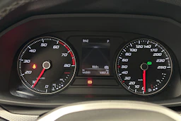 harmaa SEAT Leon Sportstourer 2024 kuva 17.