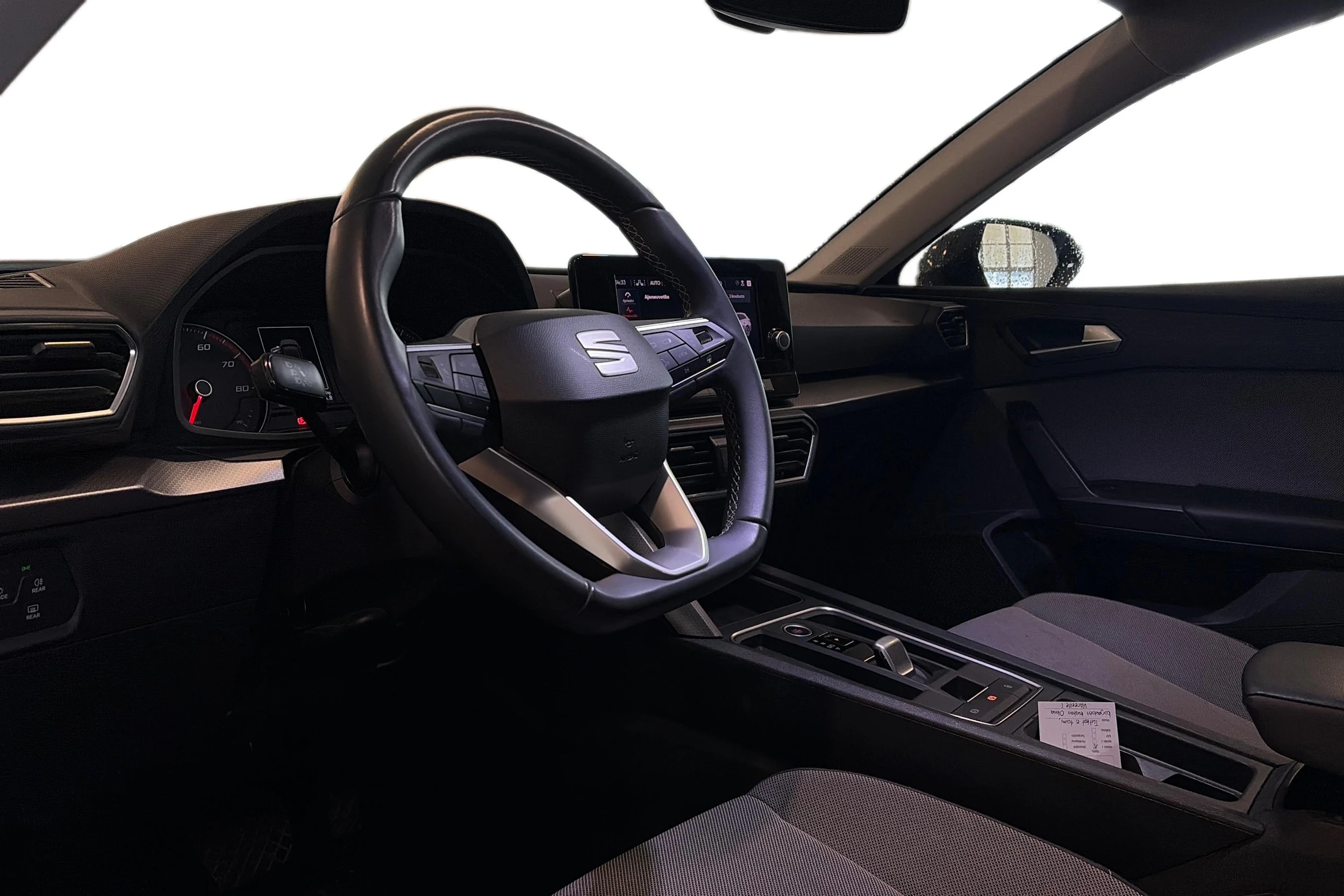 musta SEAT Leon Sportstourer 2024 kuva 3.