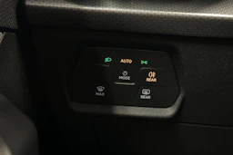 musta SEAT Leon Sportstourer 2024 kuva 14.