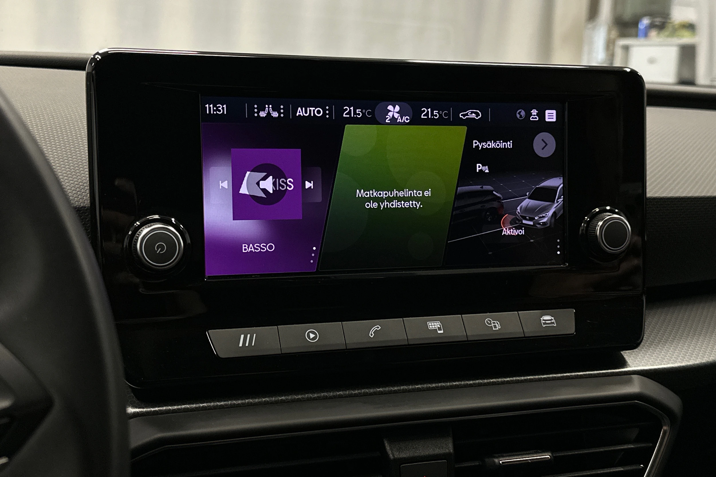 musta SEAT Leon Sportstourer 2024 kuva 16.
