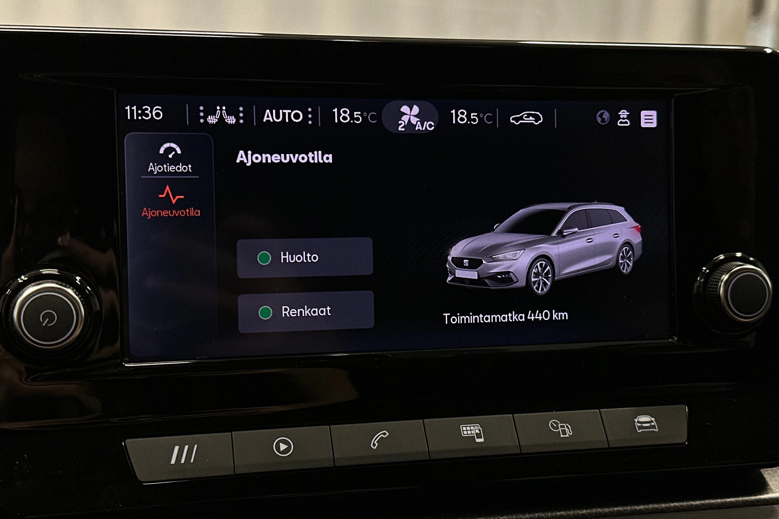musta SEAT Leon Sportstourer 2024 kuva 25.