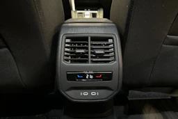 musta SEAT Leon Sportstourer 2024 kuva 11.
