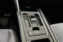 musta SEAT Leon Sportstourer 2024 kuva 16.
