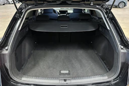 musta SEAT Leon Sportstourer 2024 kuva 21.