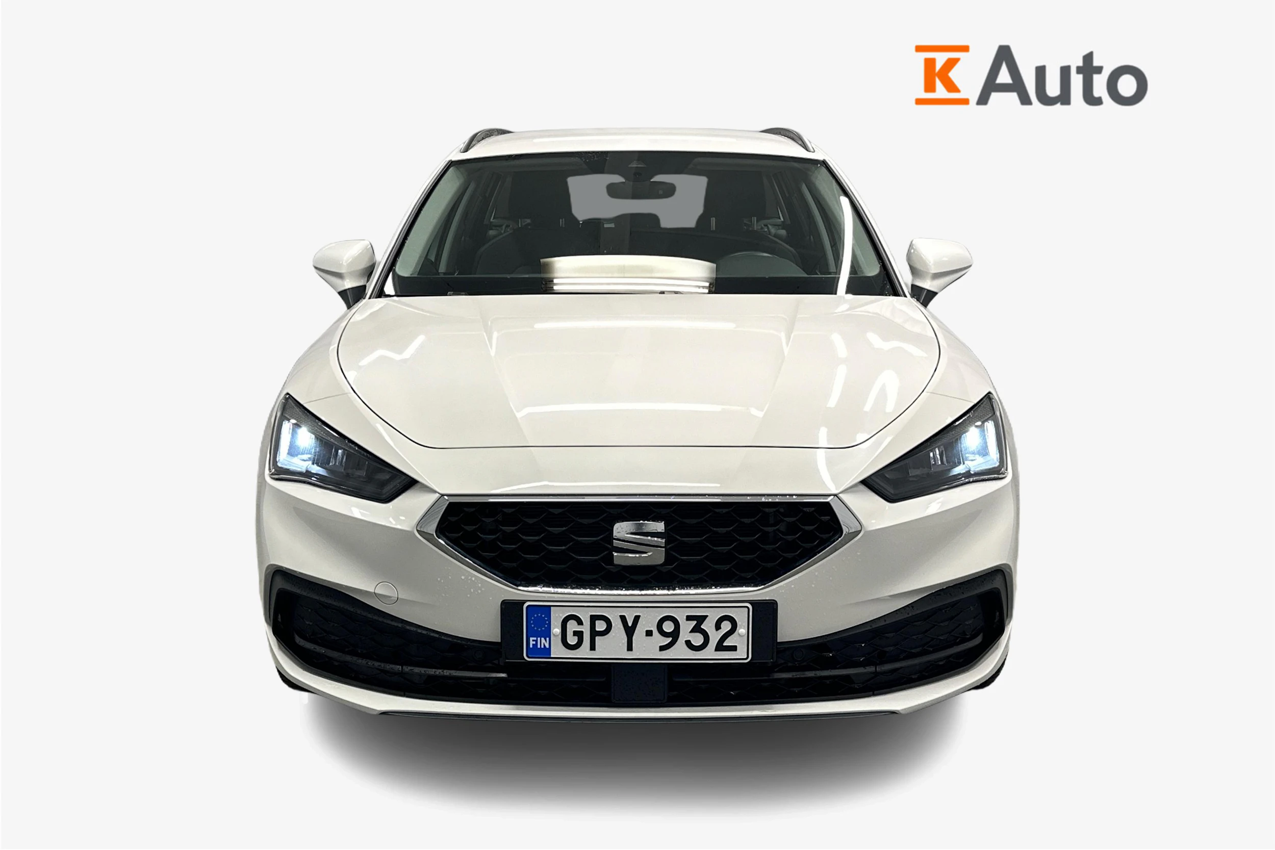 valkoinen SEAT Leon Sportstourer 2024 kuva 5.