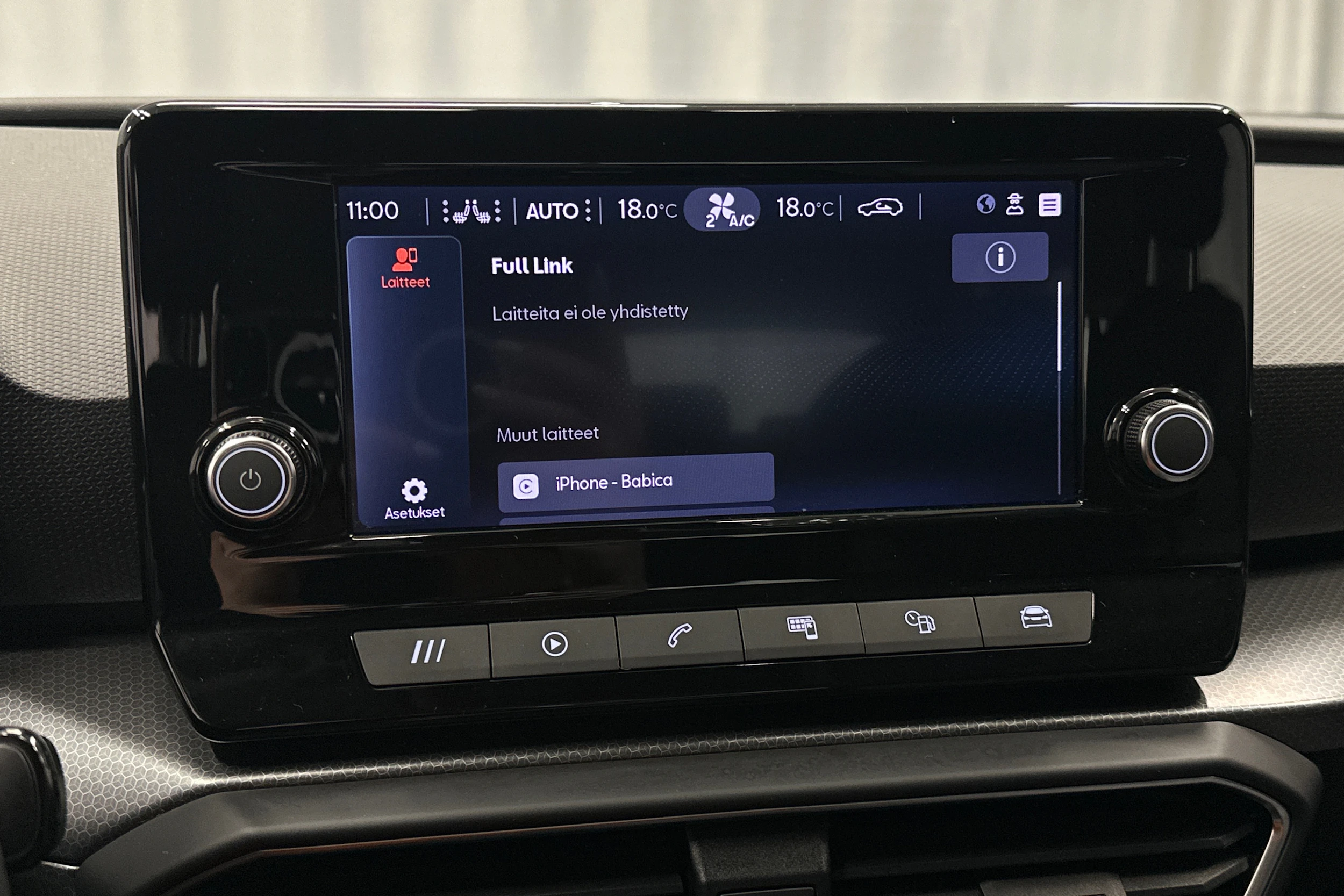 valkoinen SEAT Leon Sportstourer 2024 kuva 25.