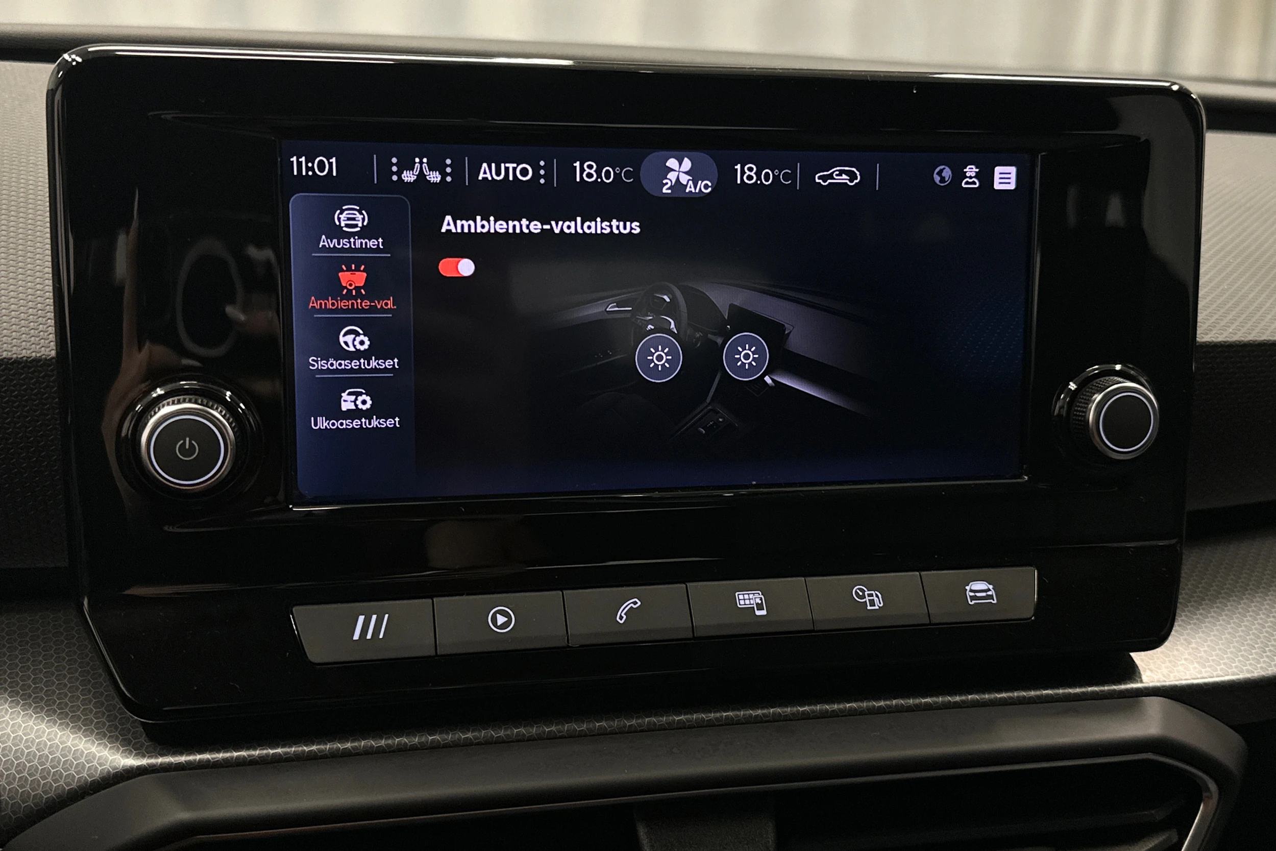 valkoinen SEAT Leon Sportstourer 2024 kuva 27.