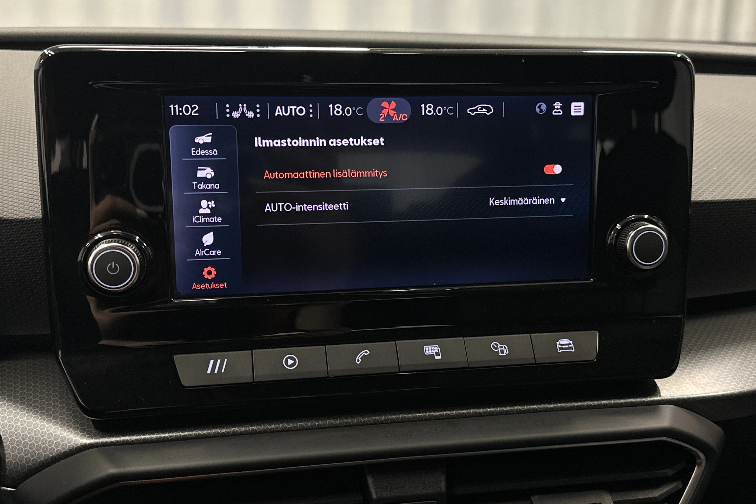 valkoinen SEAT Leon Sportstourer 2024 kuva 33.