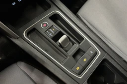 valkoinen SEAT Leon Sportstourer 2024 kuva 37.