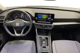 valkoinen SEAT Leon Sportstourer 2024 kuva 7.