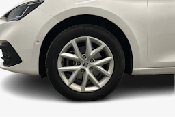 valkoinen SEAT Leon Sportstourer 2024 kuva 12.