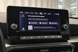 valkoinen SEAT Leon Sportstourer 2024 kuva 24.