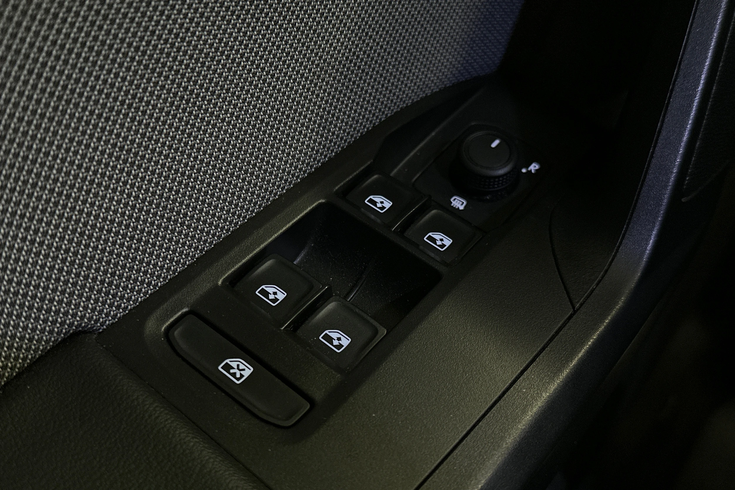 valkoinen SEAT Leon Sportstourer 2024 kuva 30.