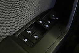 valkoinen SEAT Leon Sportstourer 2024 kuva 30.