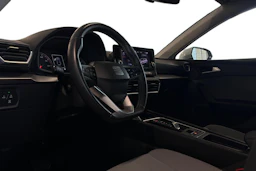 valkoinen SEAT Leon Sportstourer 2024 kuva 3.