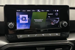 valkoinen SEAT Leon Sportstourer 2024 kuva 16.
