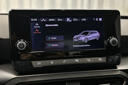 valkoinen SEAT Leon Sportstourer 2024 kuva 25.