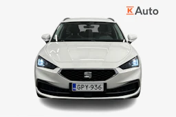 valkoinen SEAT Leon Sportstourer 2024 kuva 4.