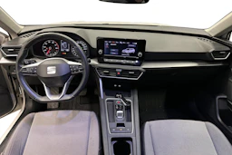 valkoinen SEAT Leon Sportstourer 2024 kuva 7.