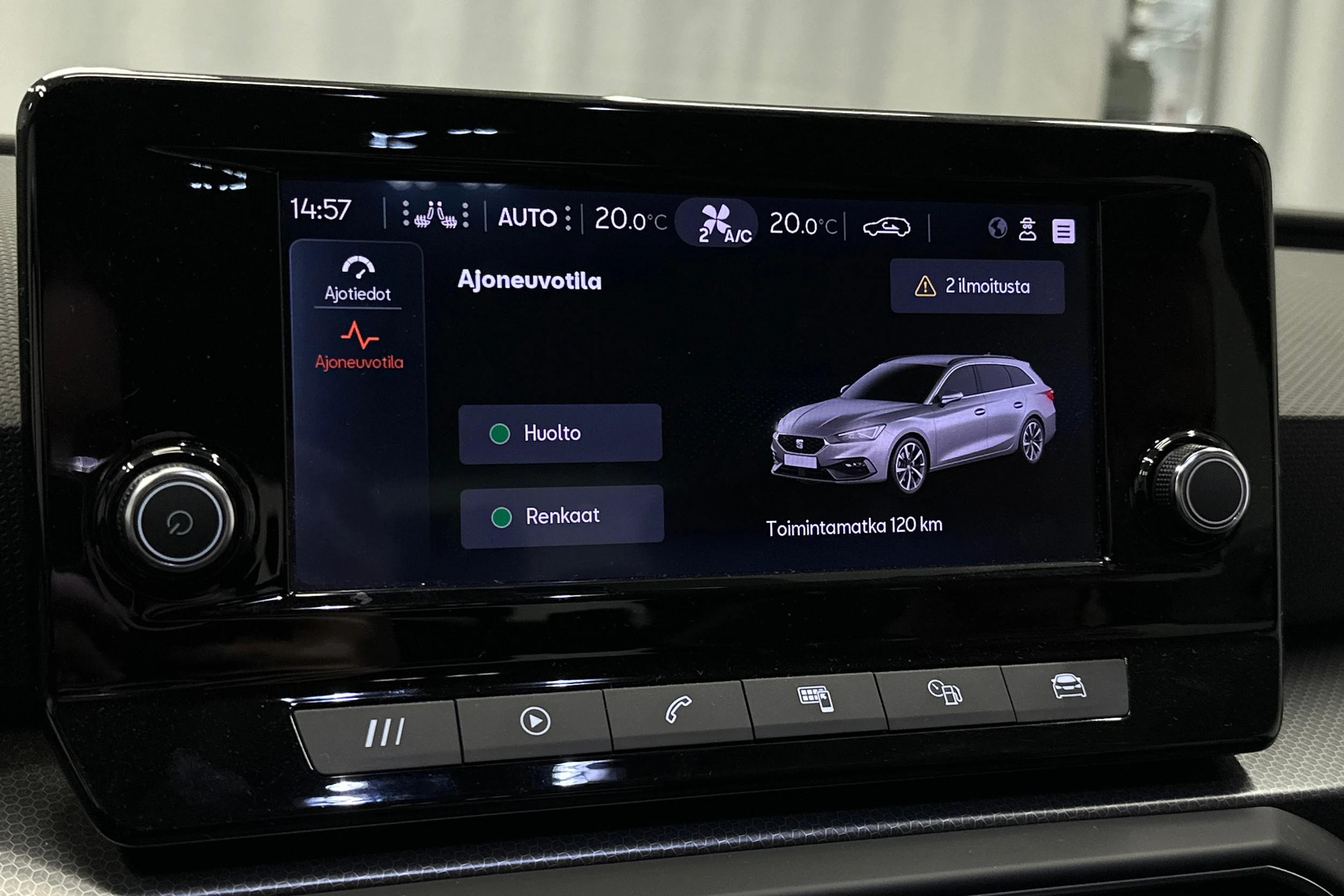 valkoinen SEAT Leon Sportstourer 2024 kuva 26.