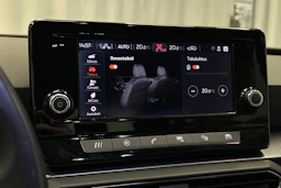valkoinen SEAT Leon Sportstourer 2024 kuva 28.