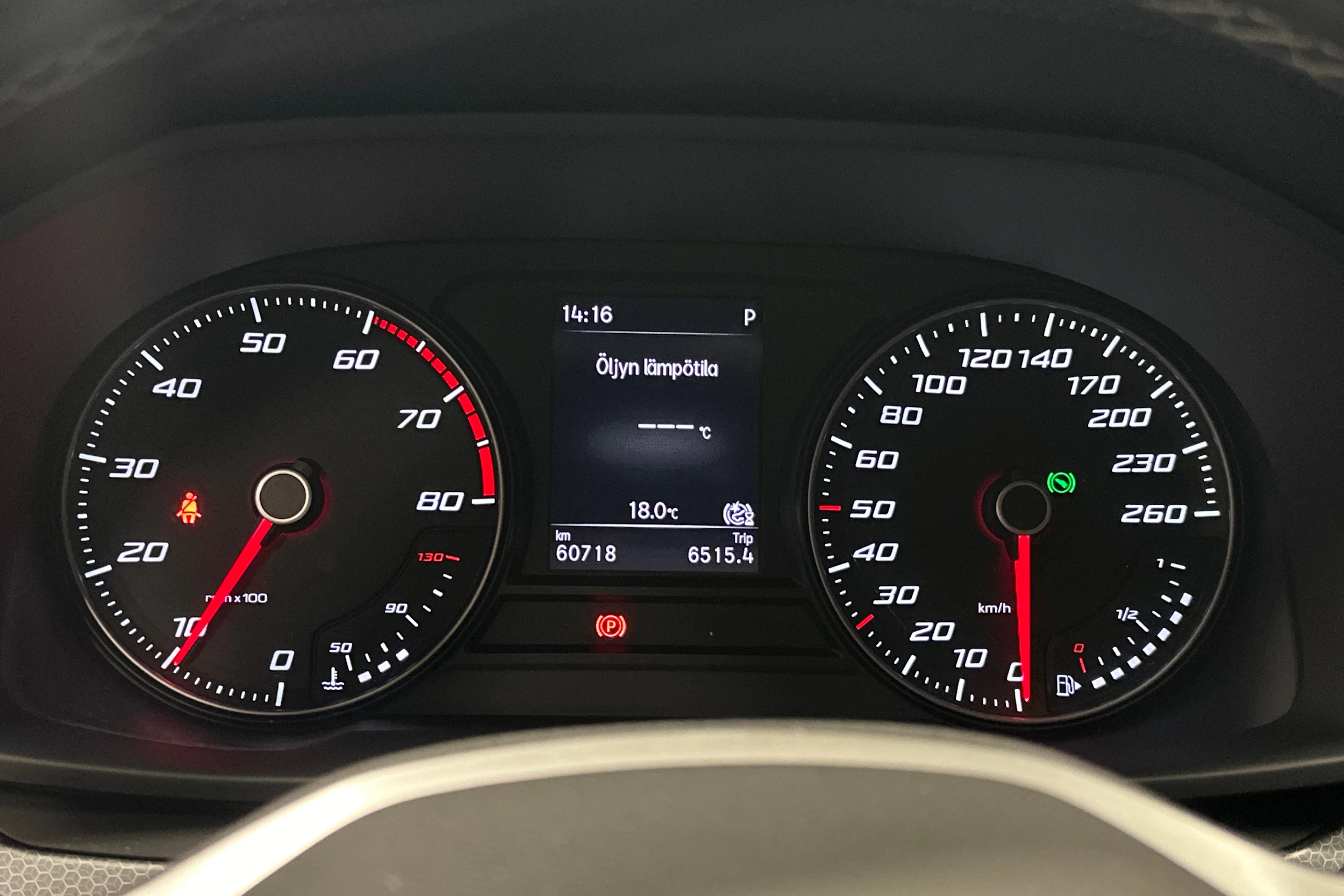 valkoinen SEAT Leon Sportstourer 2024 kuva 17.