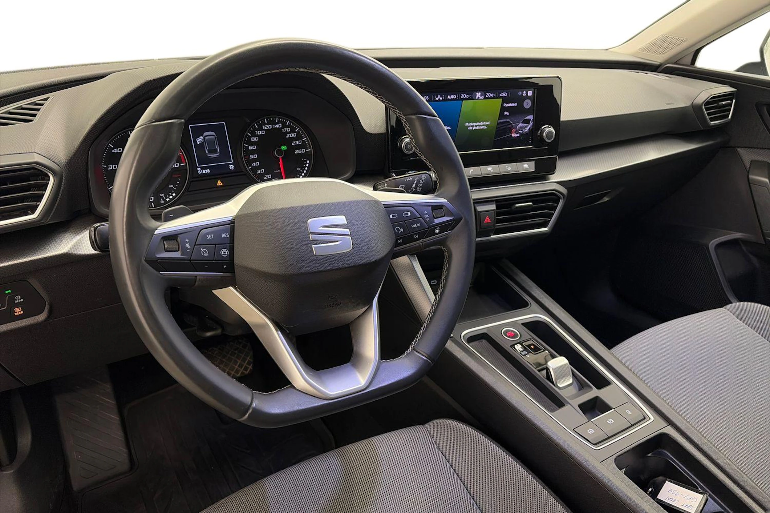 valkoinen SEAT Leon Sportstourer 2024 kuva 6.