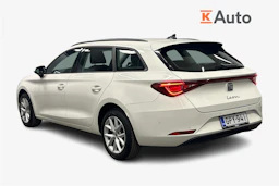 valkoinen SEAT Leon Sportstourer 2024 kuva 3.