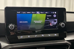 valkoinen SEAT Leon Sportstourer 2024 kuva 20.